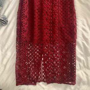 FLORAL LACE MIDI SKIRT